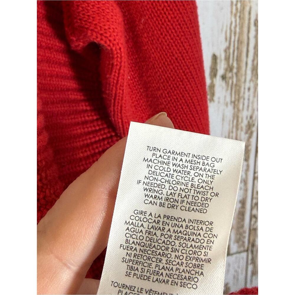 Cabi, Chunky Knit V-Neck Sweater. Cable Knit detail on Sleeve. Size XL. - Picture 5 of 6